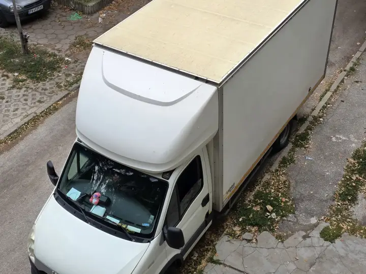 Почистване и извозване на отпадъци в Дебелец